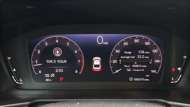 Used 2024  Honda LX image 13