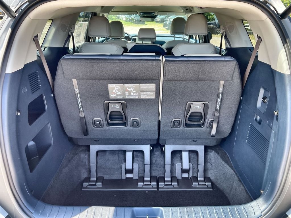 New 2026 White Kia EX image 24