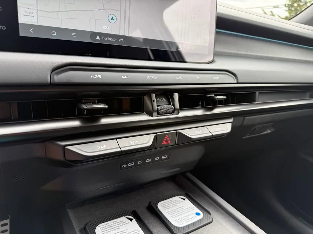 New 2027 Wolf Gray Kia X-Line SX image 31