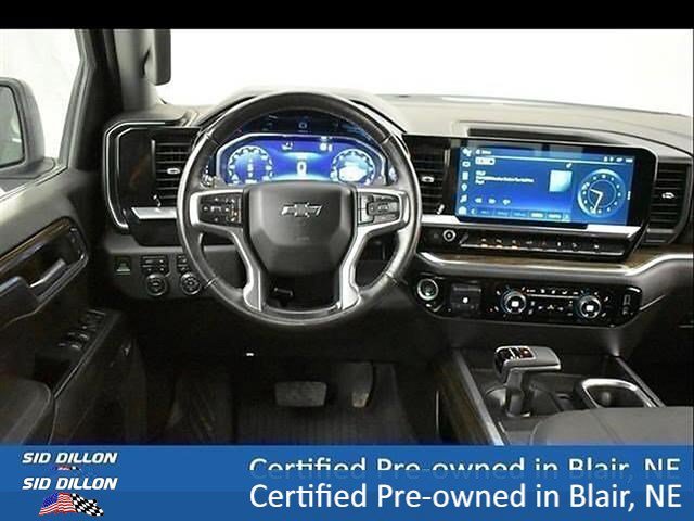 2023 Chevrolet Silverado 1500 RST - Photo 4