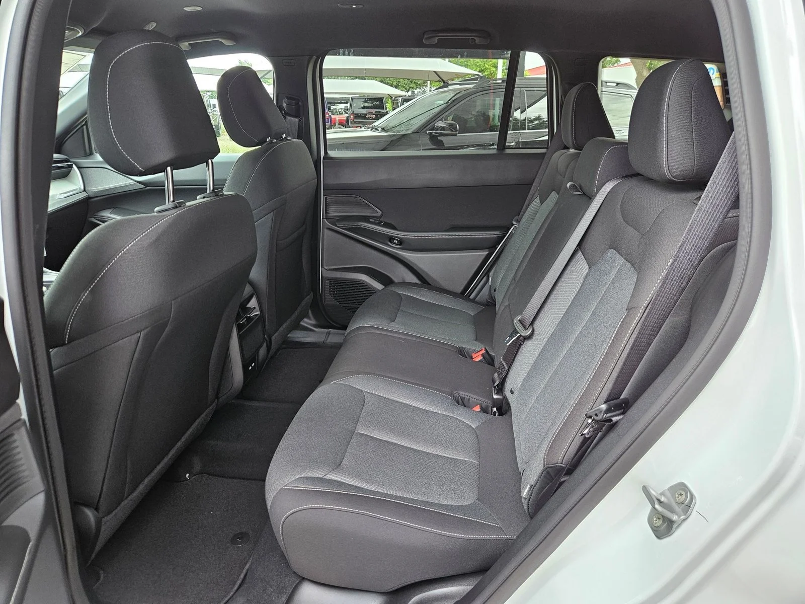 New 2026 Bright White Clearcoat Jeep Laredo image 12