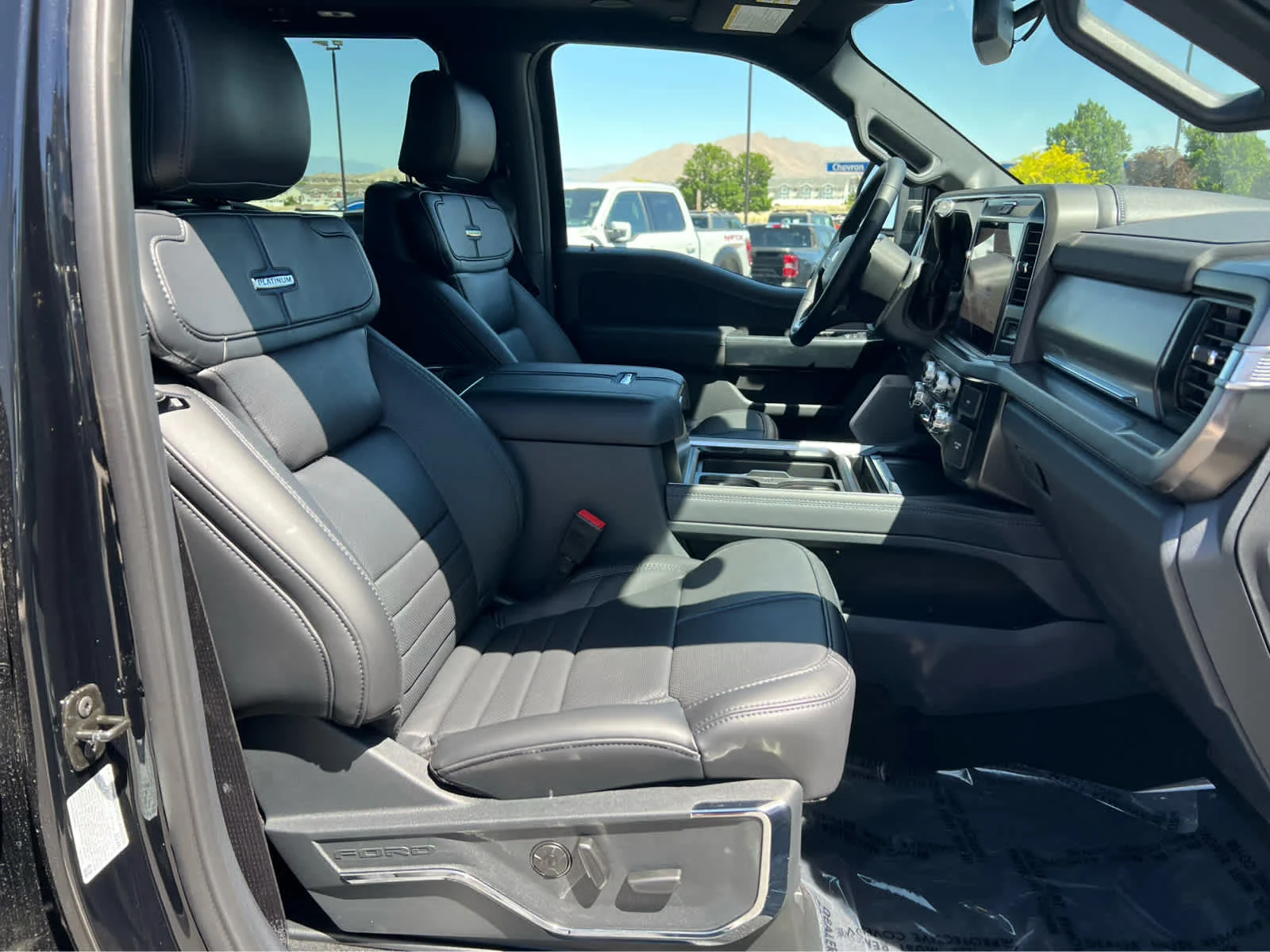 New 2026 Agate Black Metallic Ford F-350® Platinum® image 17