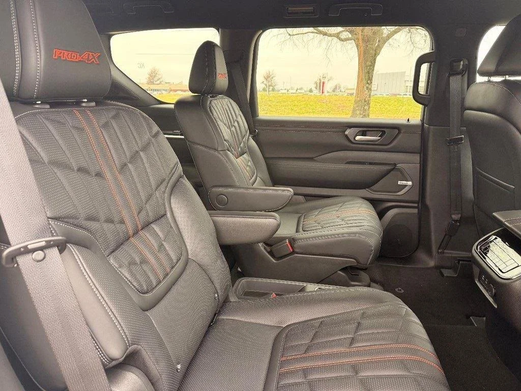 2026 Nissan Armada PRO-4X - Photo 9