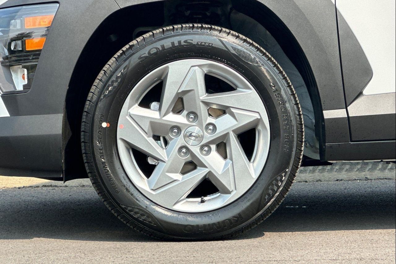 New 2027  Hyundai SE FWD image 24