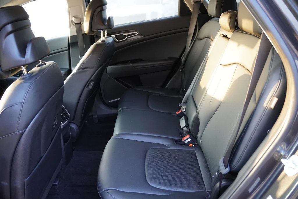 Used 2024 Gravity Gray Kia EX image 17