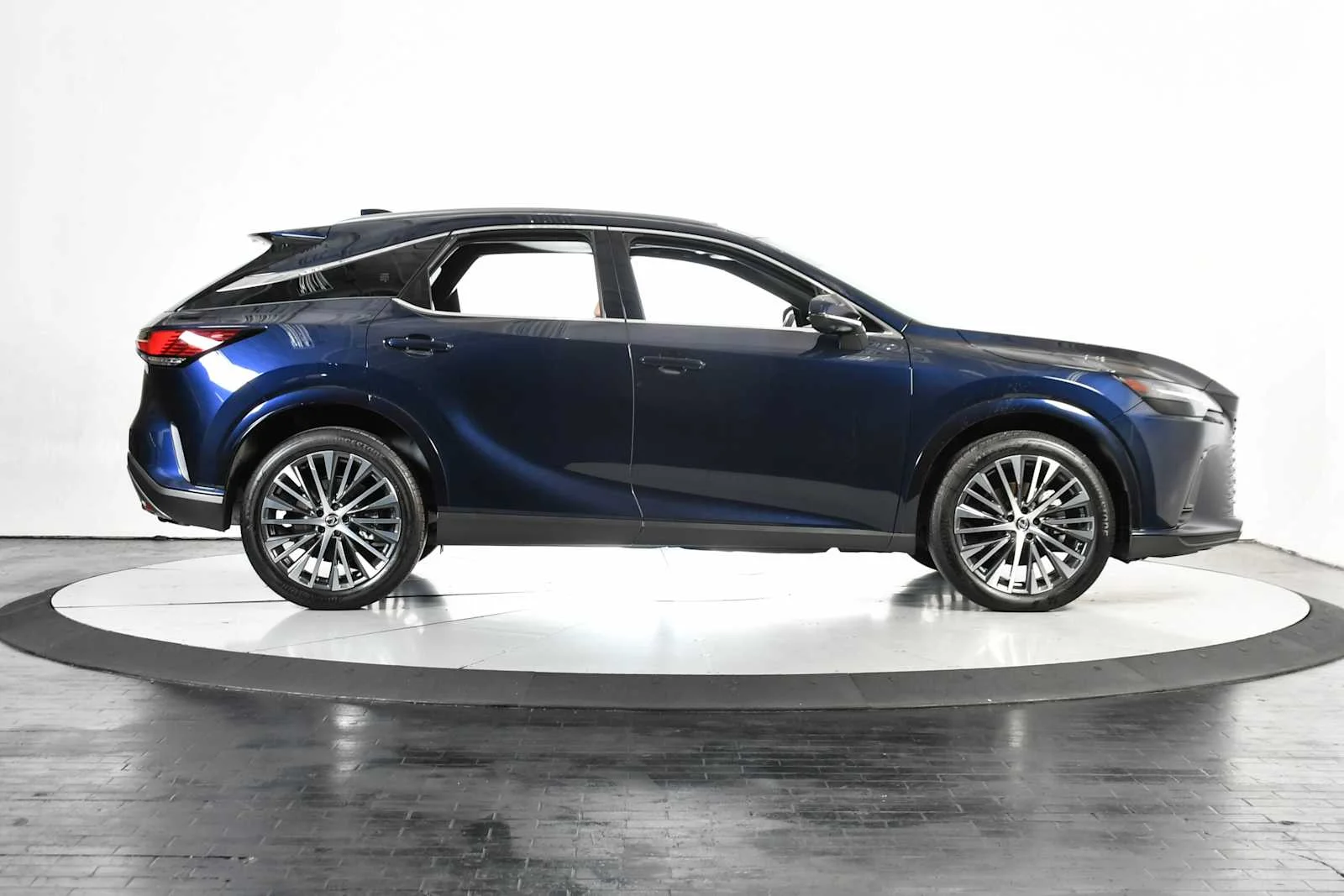 Certified Used 2025 Nightfall Mica Lexus Premium Plus image 6