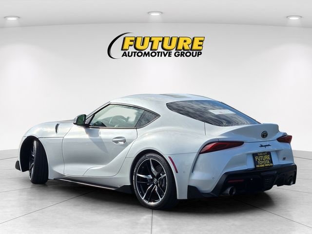 Used 2020  Toyota 3.0 image 6