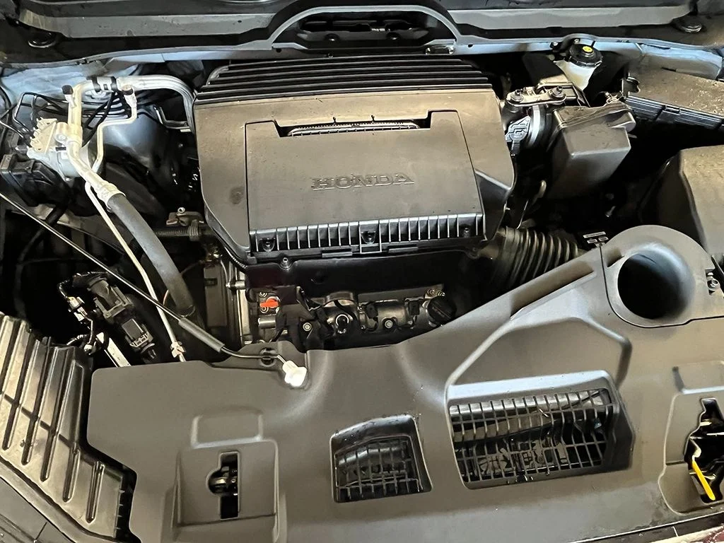 New 2026 Sonic Gray Pearl Honda Touring image 12