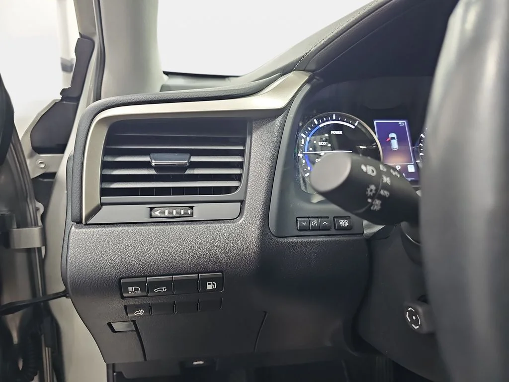 Used 2022 ATOMIC SILVER Lexus 450h image 28