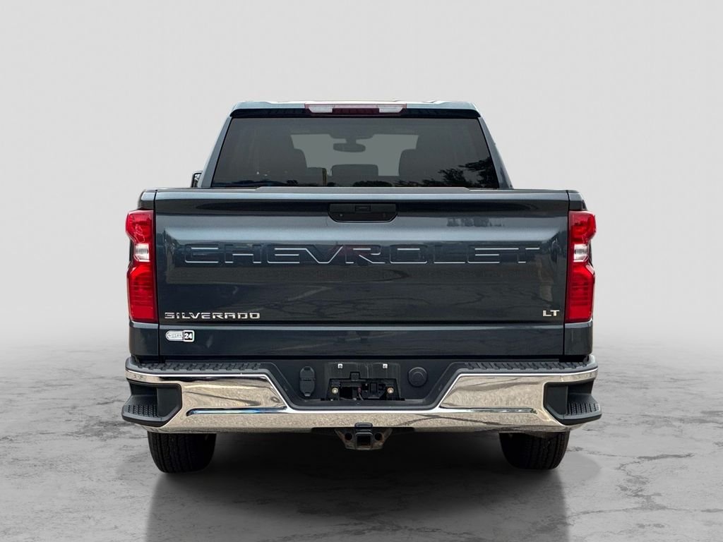 Used 2021 Gray Chevrolet LT image 6