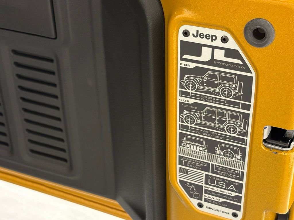 New 2026 Goldilocks Exterior Paint Jeep Rubicon X image 24