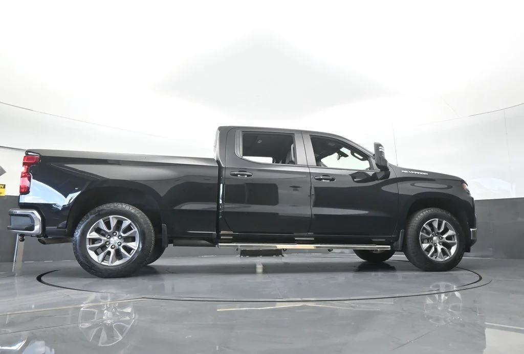 Used 2021 Black Chevrolet LT image 61