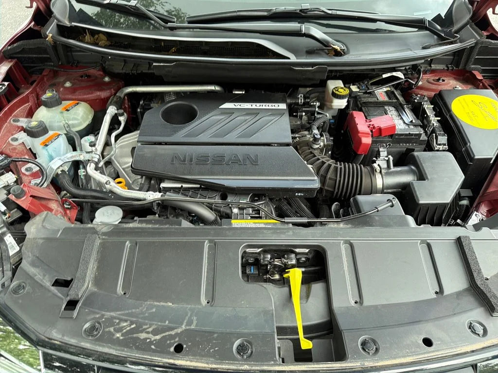 Used 2025 Red Nissan SV image 27