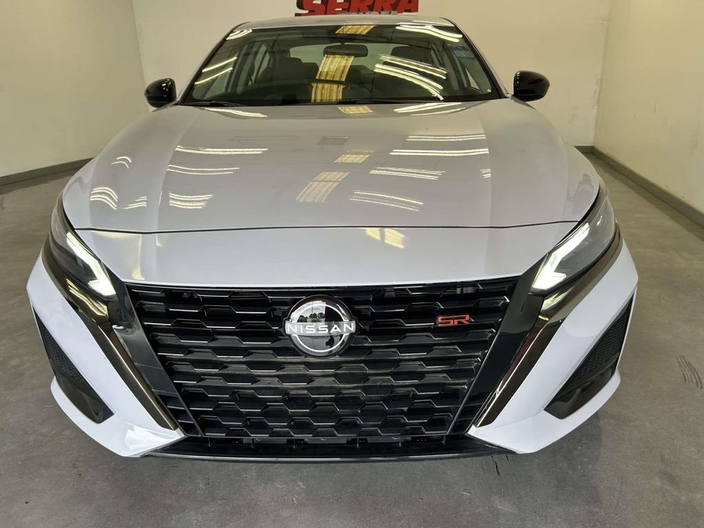 Used 2023 Gray Nissan 2.5 SR image 8