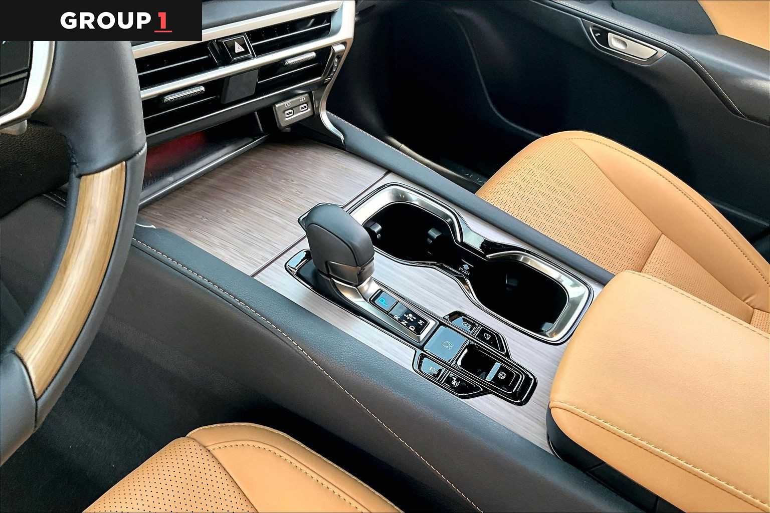 Used 2026 Nori Green Pearl Lexus Premium+ image 14