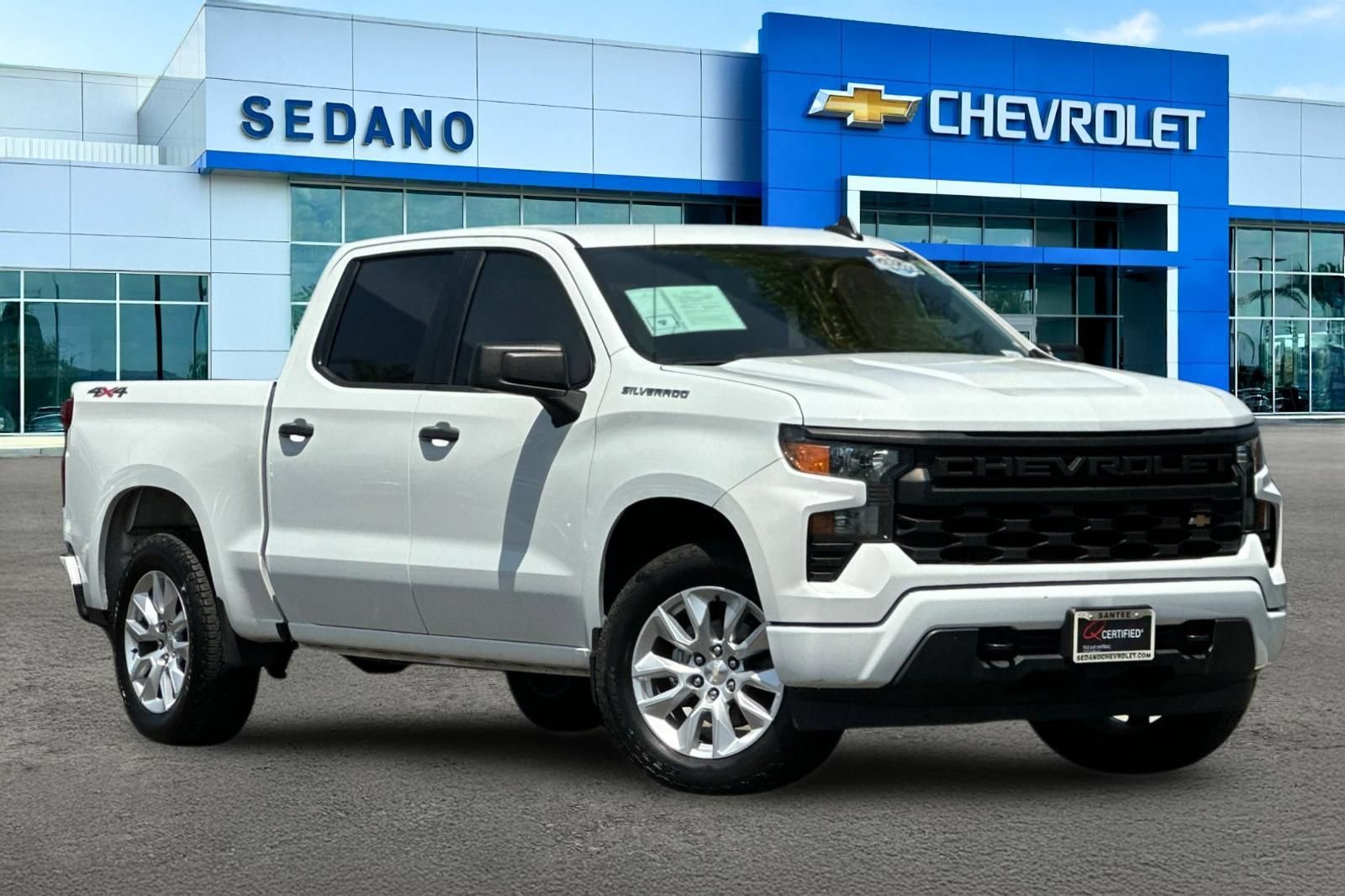 Used 2022 Summit White Chevrolet Custom image 2