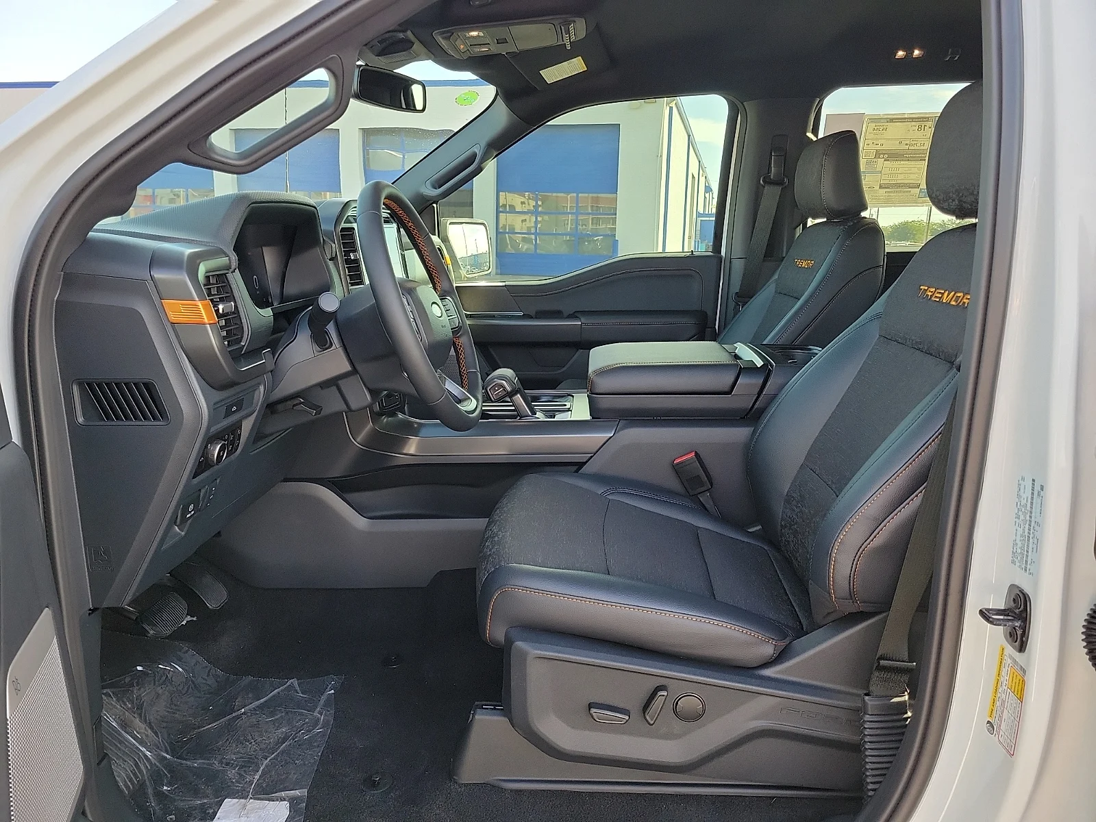 New 2026 Oxford White Ford Tremor&reg; image 12