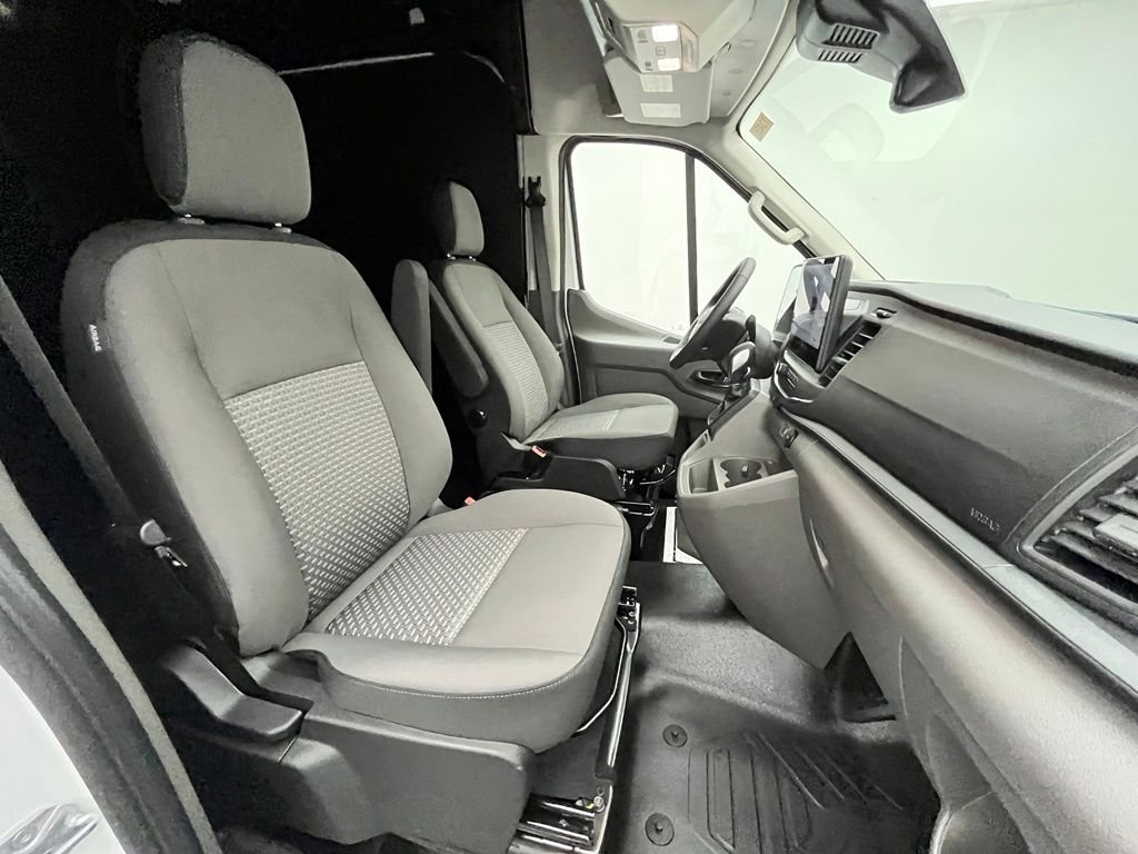 New 2026 White Ford Base image 32