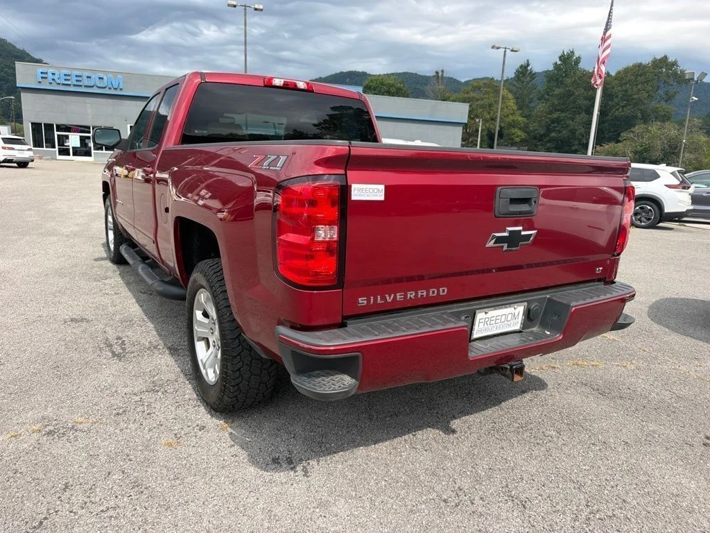 Used 2018 Red Chevrolet LT image 3