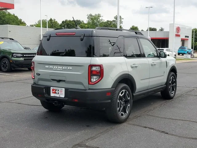 Used 2021 Green Ford Outer Banks image 4