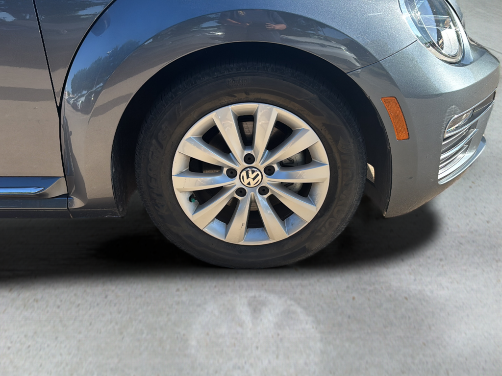 Used 2019 Gray Volkswagen 2.0T S image 9