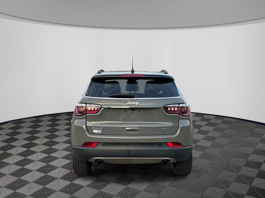 Used 2023 Gray Jeep Limited image 6
