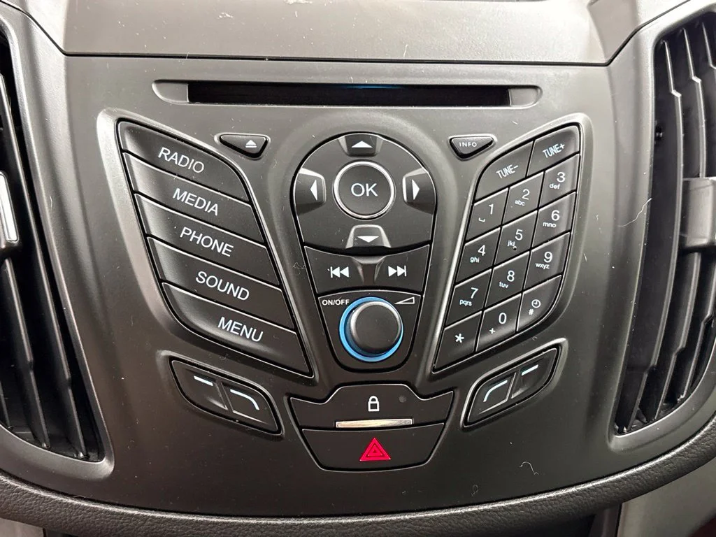 Used 2014 Orange Ford S image 40