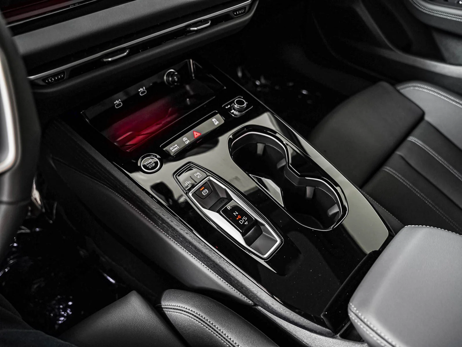 New 2026 Daytona Gray Metallic Audi Premium Plus image 15