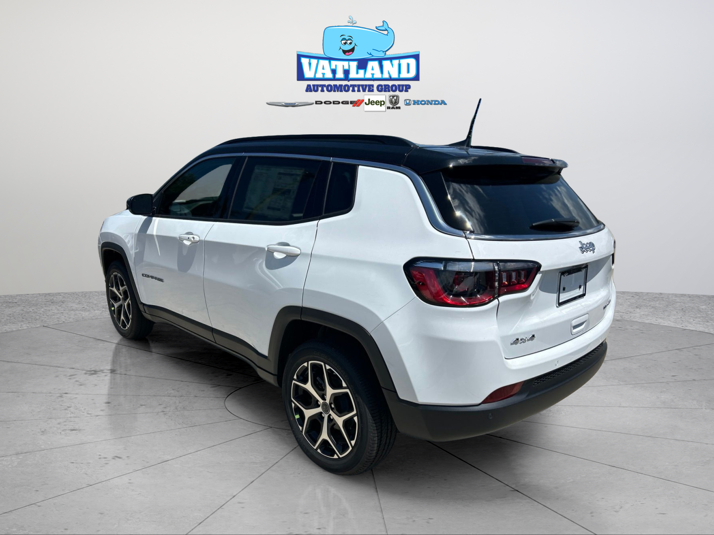 New 2026 Bright White Clear-Coat Exterior Paint Jeep Limited image 3