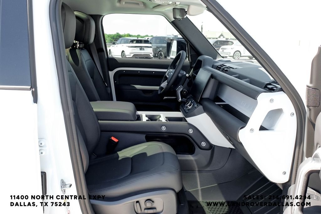 New 2026 Fuji White Land Rover S image 35