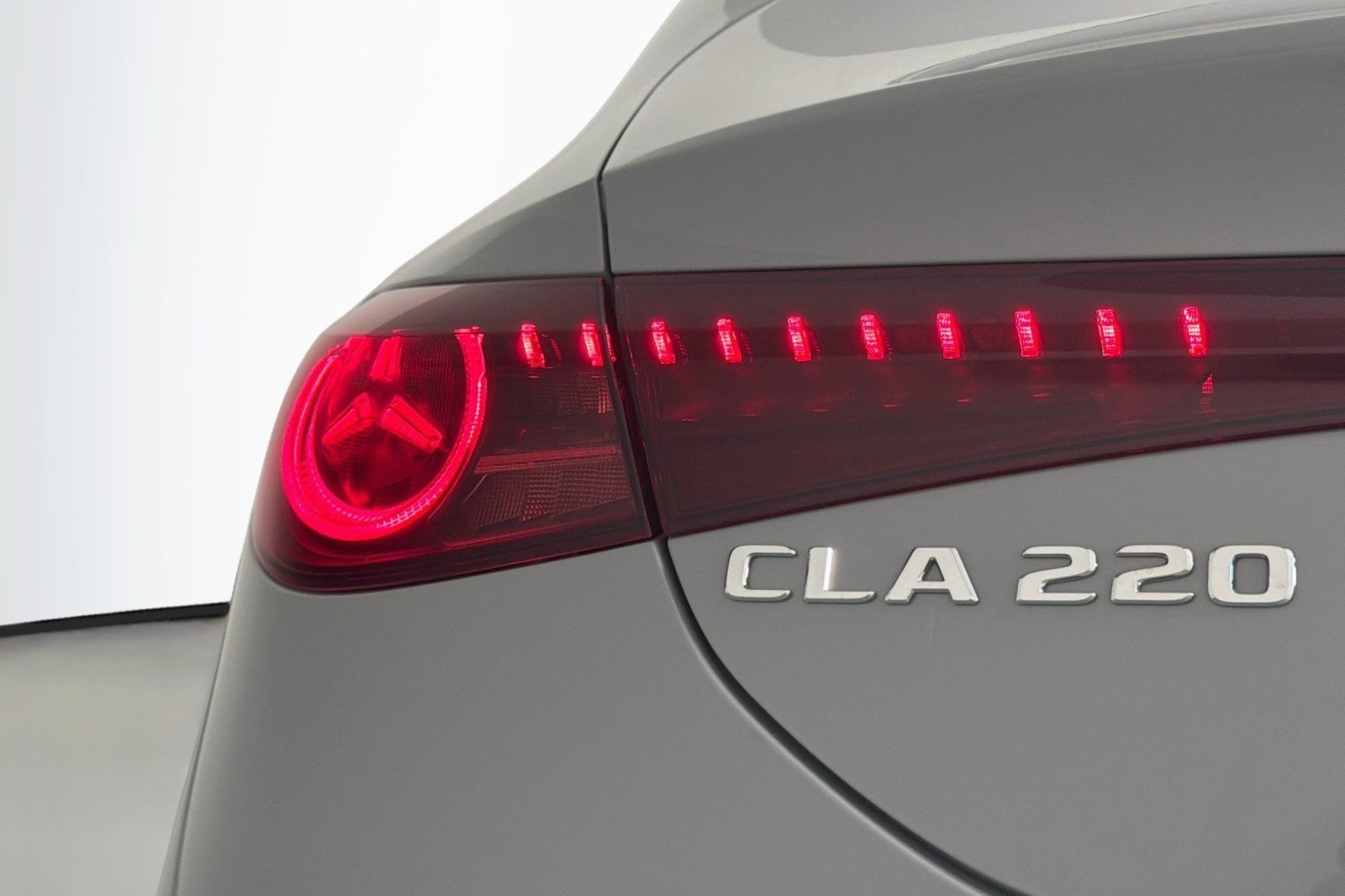 New 2027 MANUFAKTUR Alpine Grey Mercedes-Benz CLA 220 Hybrid image 16
