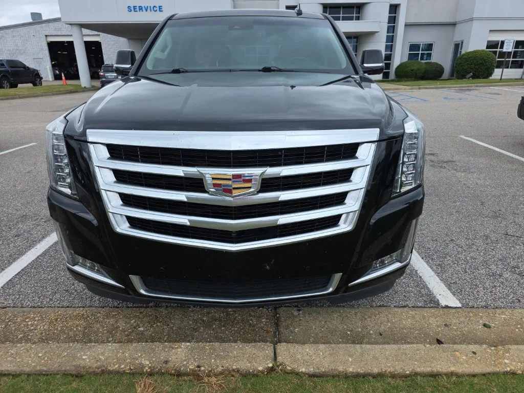 Used 2016 Black Cadillac Luxury image 5