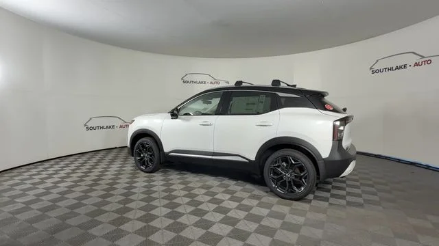 New 2026 Aspen White TriCoat / Super Black Two-tone Nissan SR image 6