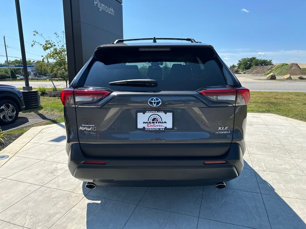 Used 2022 Gray Toyota XLE image 4