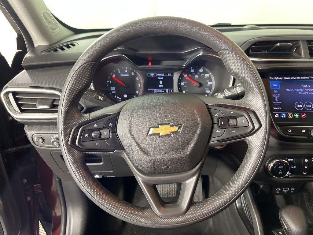 Used 2022 Red Metallic Chevrolet LT image 25