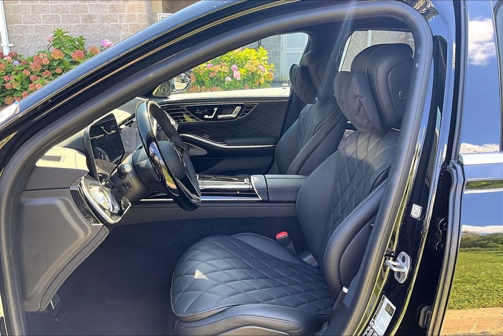 New 2027 Obsidian Black Metallic Mercedes-Benz S 580 image 9