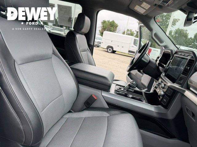Used 2023 Oxford White Ford LARIAT image 39