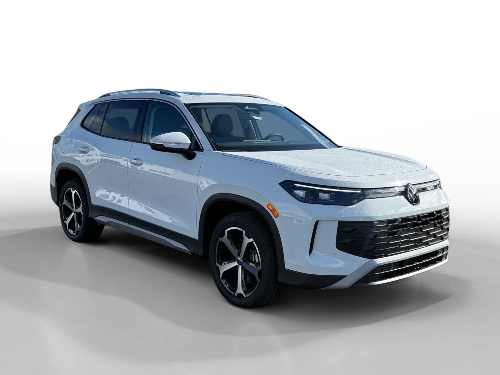 New 2026 Pure White Volkswagen SE image 7