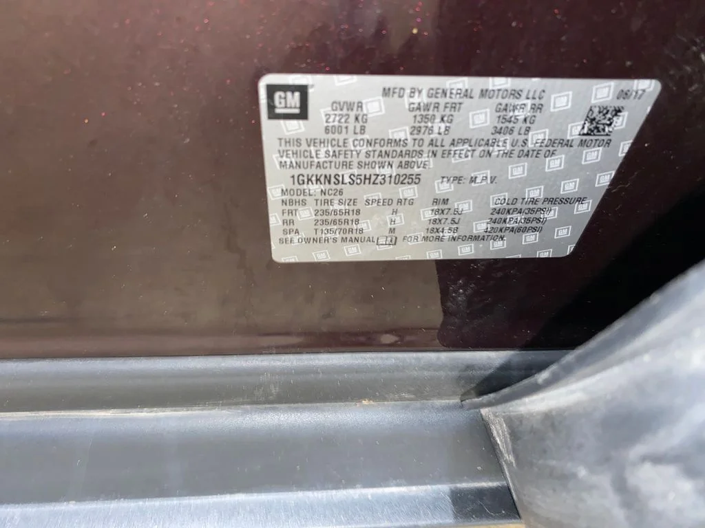 Used 2017 Red GMC SLE-2 image 27
