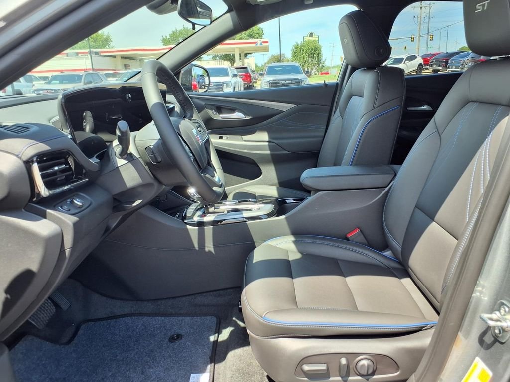 2026 Buick Envista Sport Touring - Photo 13