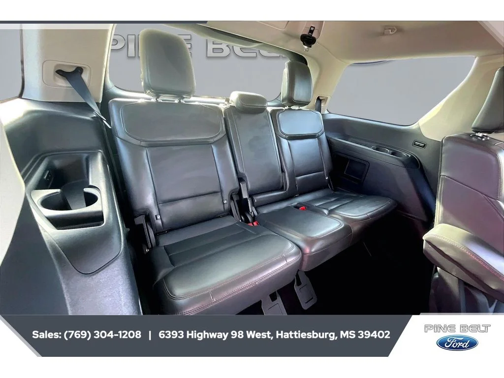 Used 2025 Stone Blue Metallic Ford Active image 21