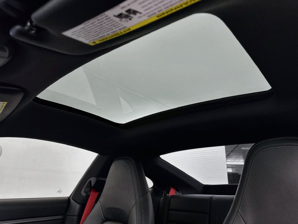 Used 2020  Porsche Carrera image 22