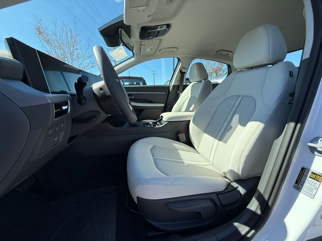 2026 Hyundai Sonata SE - Photo 12