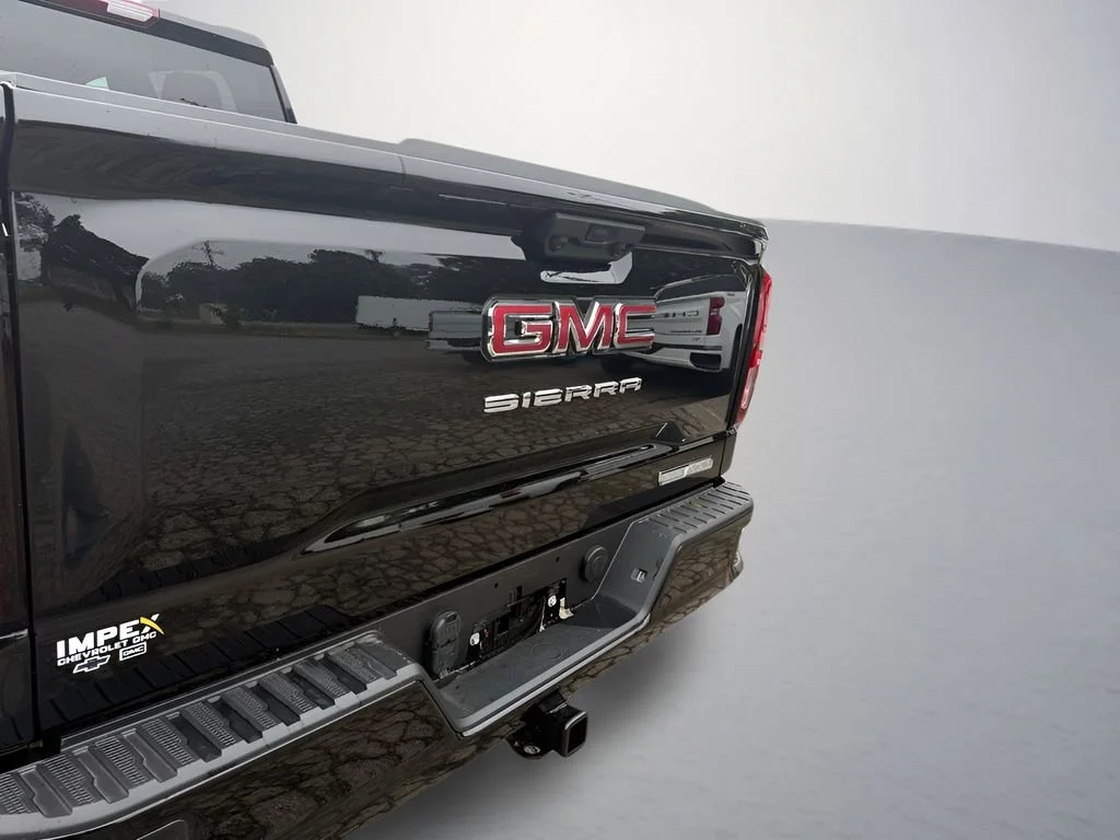 Used 2026 Onyx Black GMC Elevation image 34