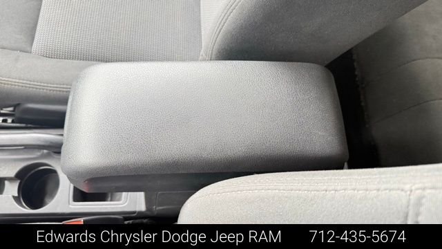 Used 2017 Black Jeep Latitude image 19