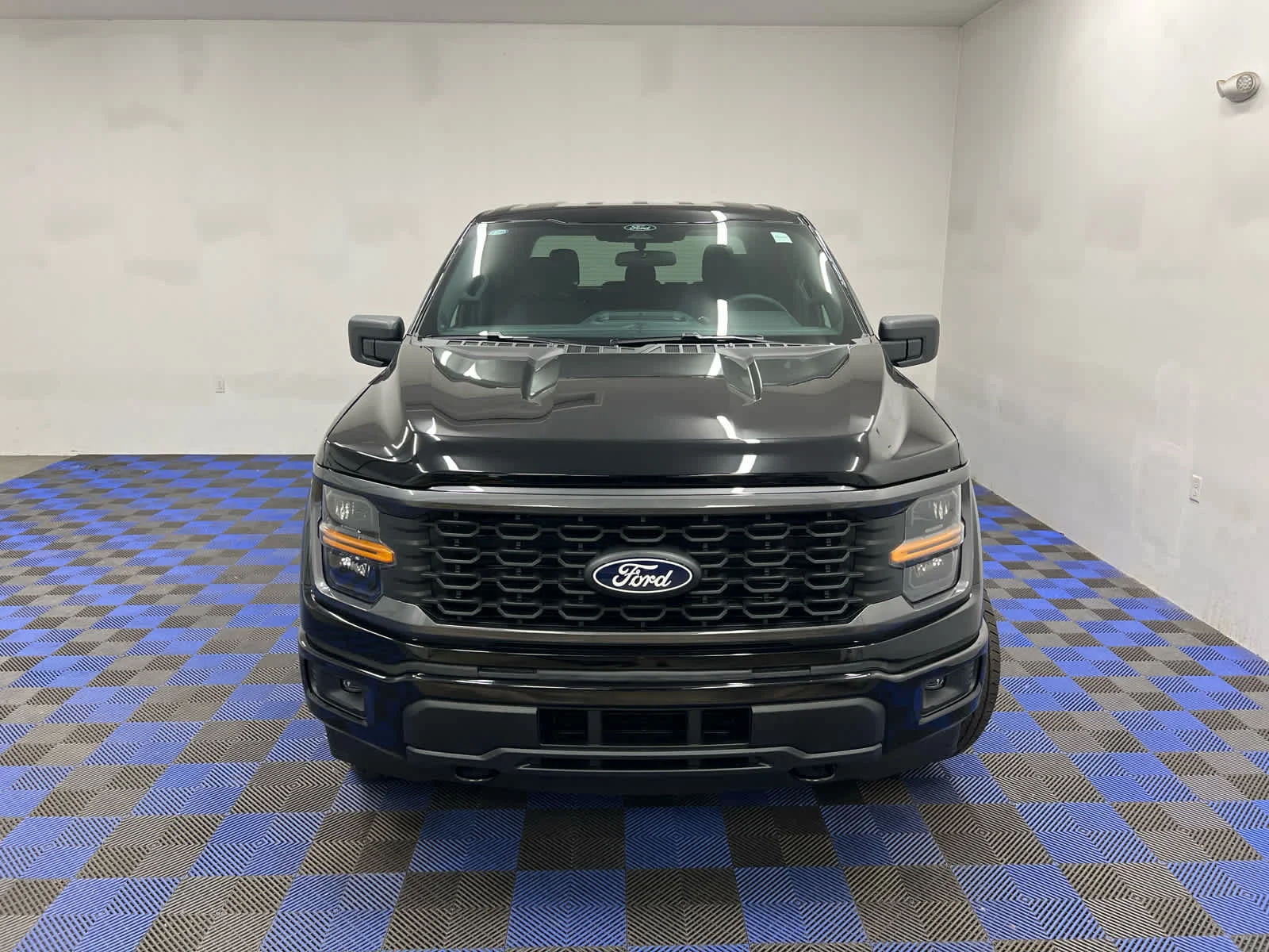 New 2026 Agate Black Metallic Ford STX 4WD Supercrew 5.5 Box image 2