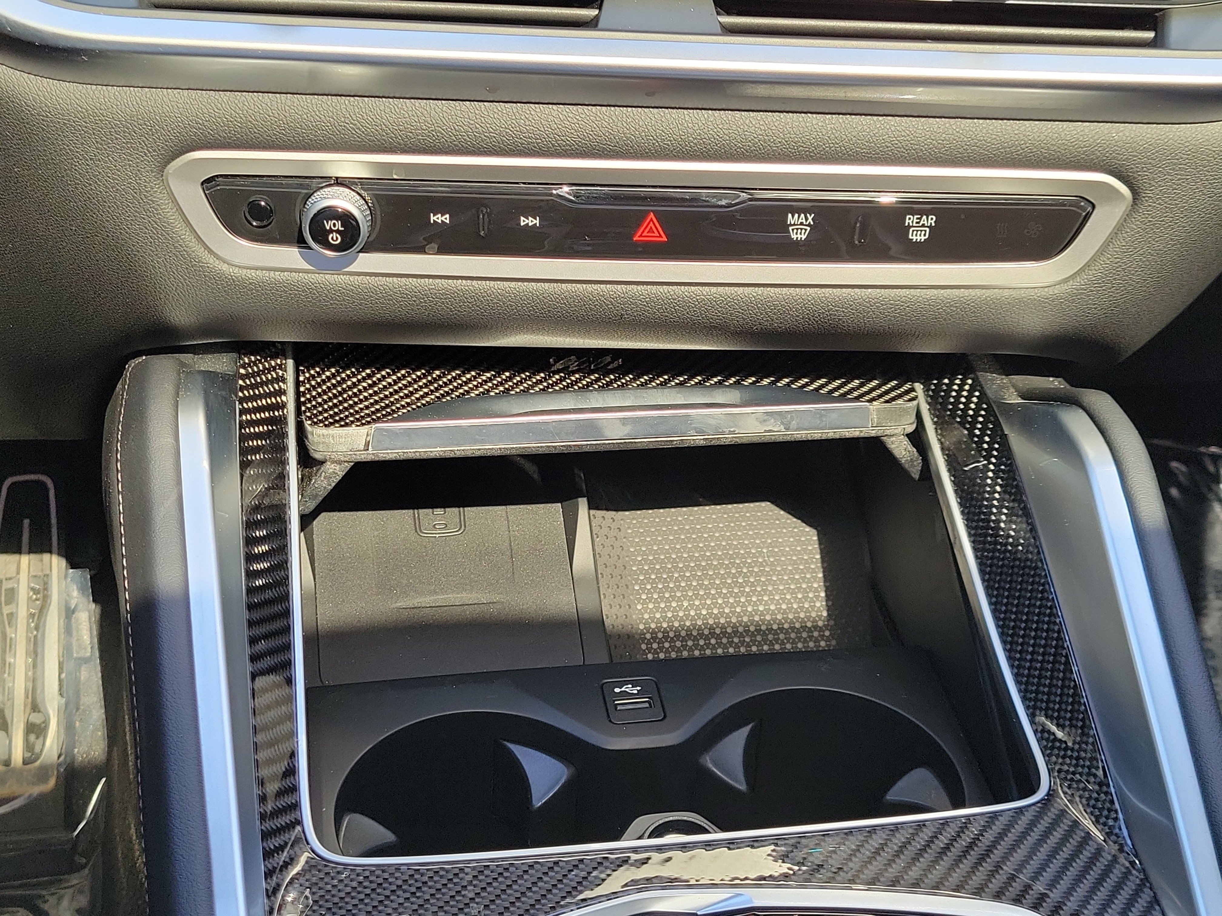 Certified Used 2025 Carbon Black Metallic BMW M60i image 32
