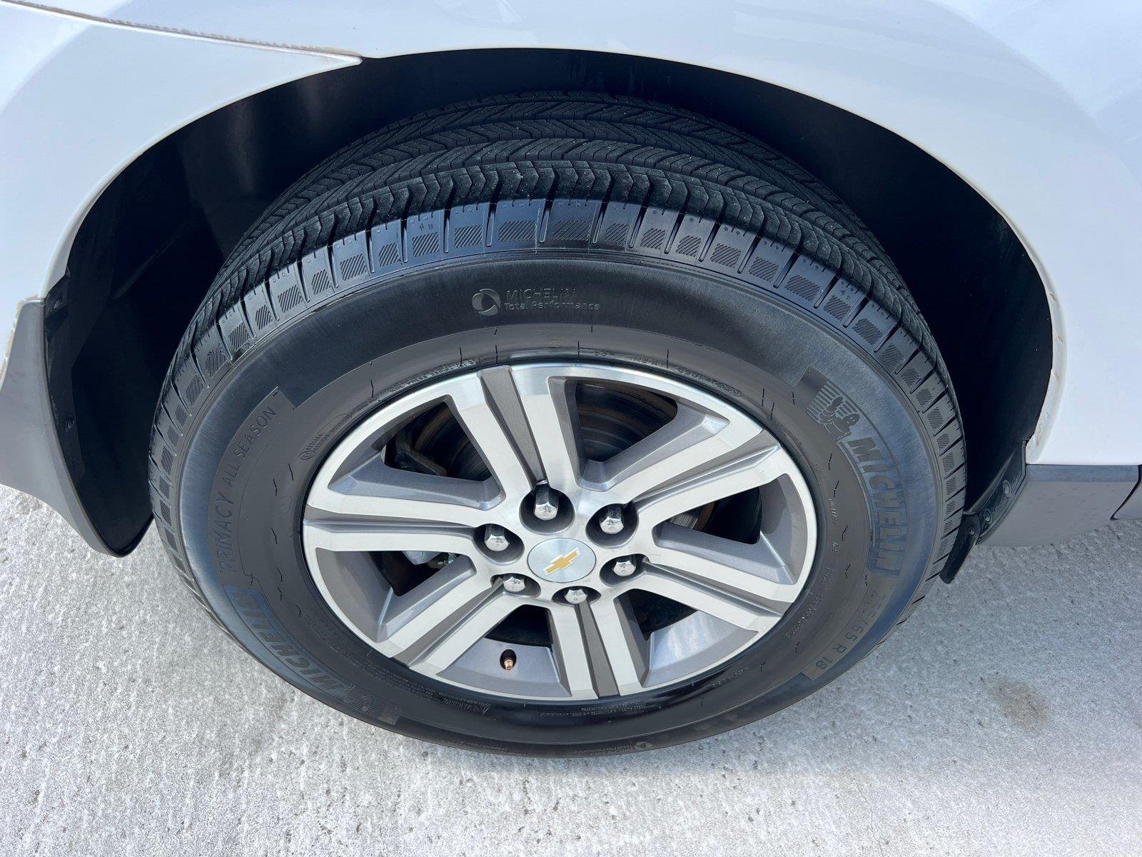 Used 2016 Iridescent Pearl Tricoat Chevrolet LT image 17