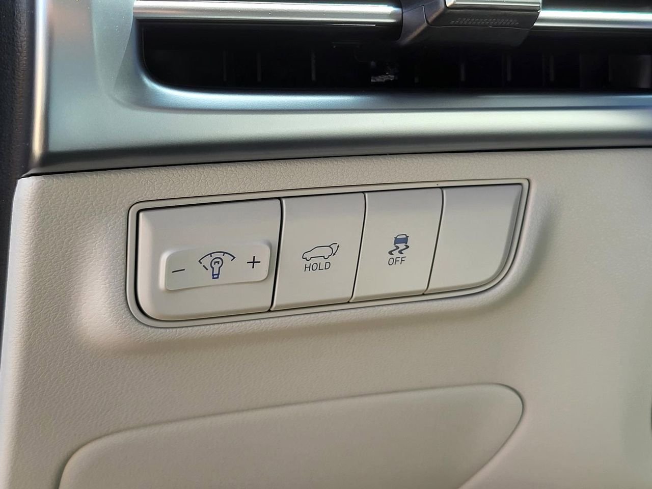 New 2026 Ecotronic Gray Hyundai SEL AWD image 16