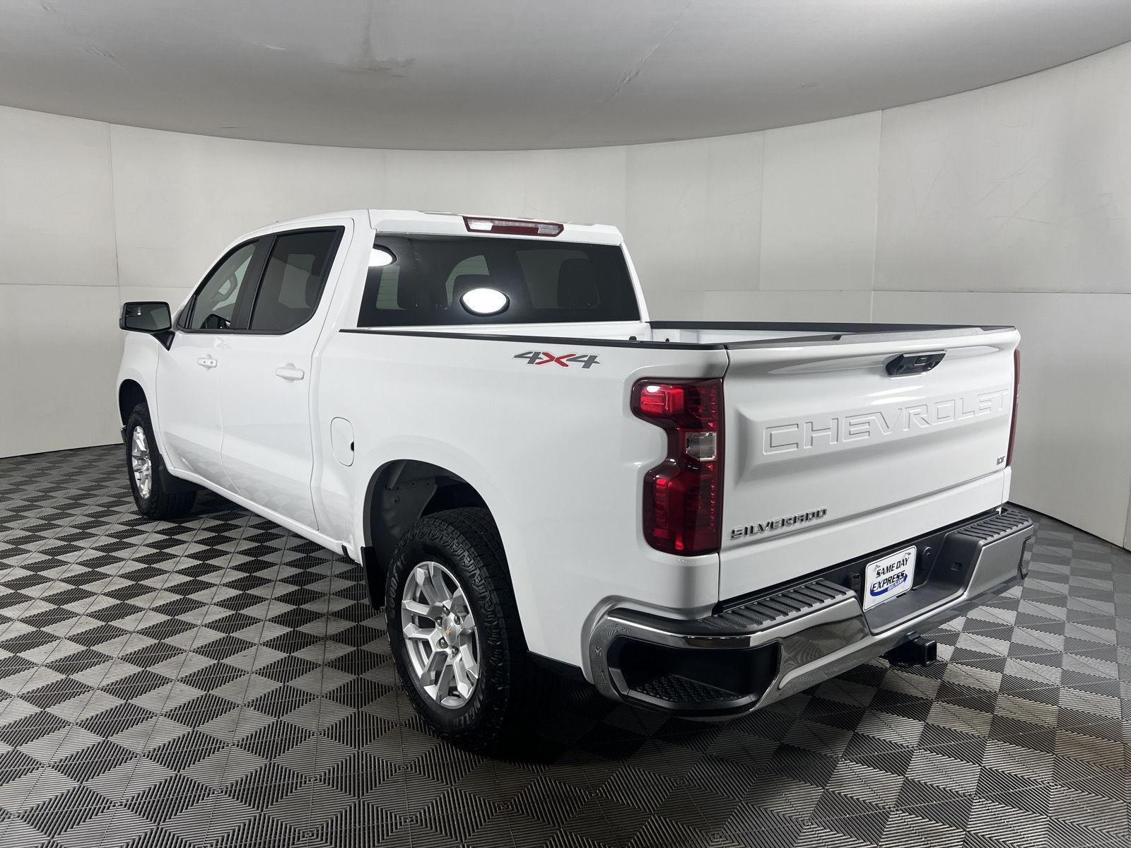 Used 2026 Summit White Chevrolet LT (2FL) image 21